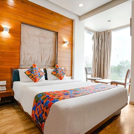 Fabhotel Kyra - Near Airport Road Ahmedabad Ngoại thất bức ảnh