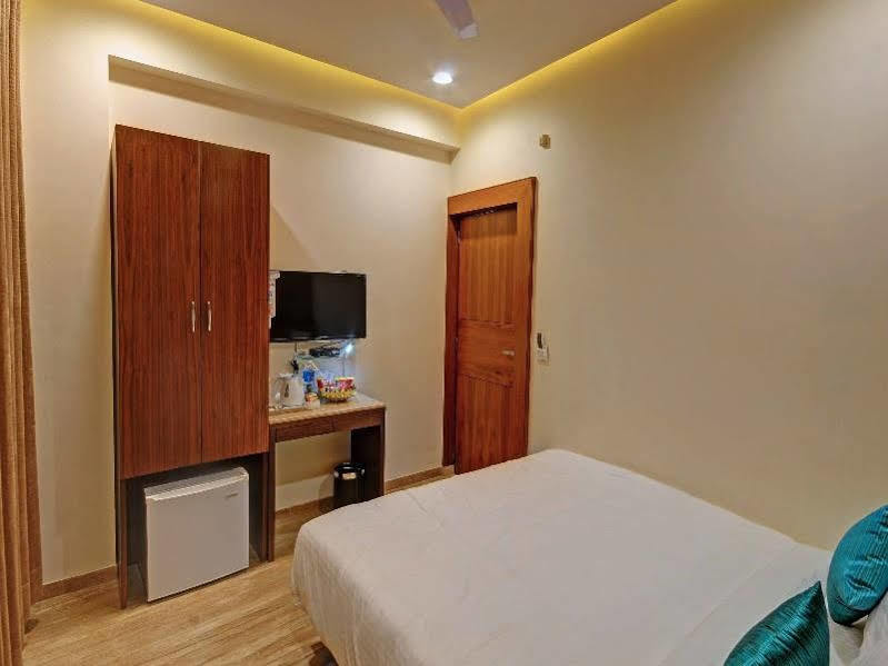 Fabhotel Kyra - Near Airport Road Ahmedabad Ngoại thất bức ảnh