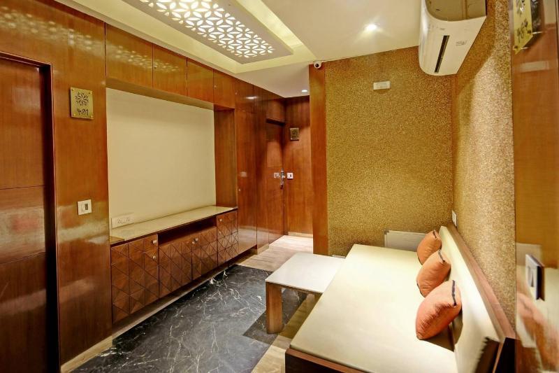 Fabhotel Kyra - Near Airport Road Ahmedabad Ngoại thất bức ảnh