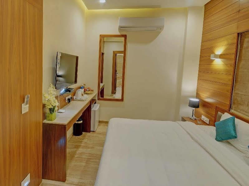 Fabhotel Kyra - Near Airport Road Ahmedabad Ngoại thất bức ảnh